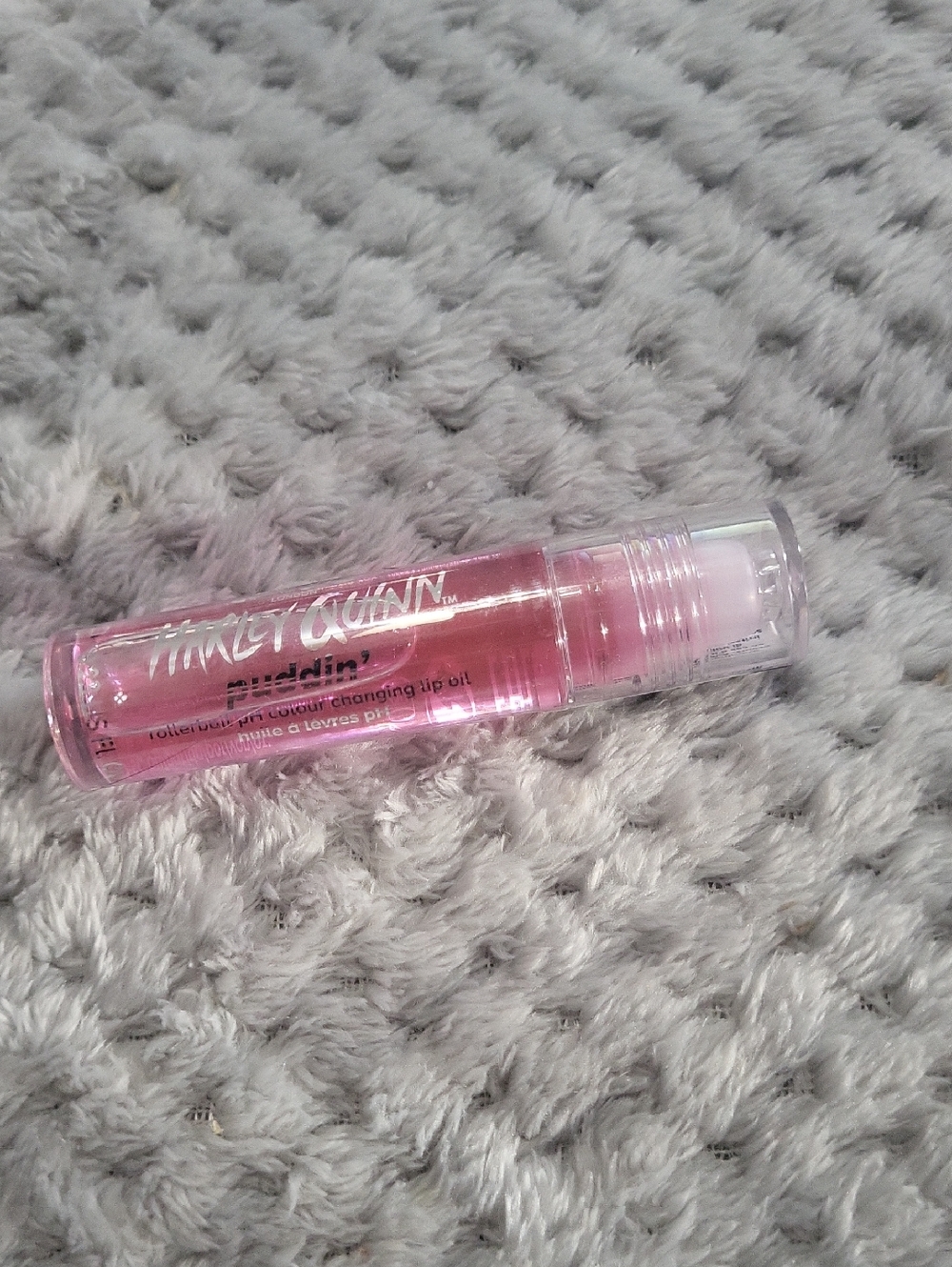 New Lottie Harley Quinn Color-Changing Lip Oil - Pink